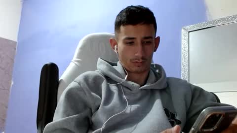 Snapshot of jackk_ho chatting on December 19, 3:30 pm Jack online show from December 19, 3:30 pm