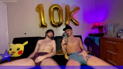 Snapshot of jacknjoshxxx chatting on December 13, 4:11 am Jack N Josh online show from December 13, 4:11 am