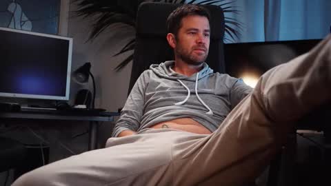 Snapshot of jackoffdude85 chatting on October 25, 3:07 pm Colten Carter online show from October 25, 3:07 pm