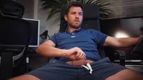 Snapshot of jackoffdude85 chatting on November 10, 12:31 am Colten Carter online show from November 10, 12:31 am