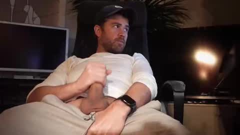 Snapshot of jackoffdude85 chatting on November 25, 3:39 am Colten Carter online show from November 25, 3:39 am