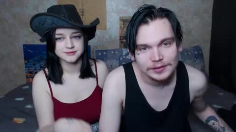 Snapshot of jackoffjillss chatting on October 29, 6:42 pm JackOffJillss online show from October 29, 6:42 pm