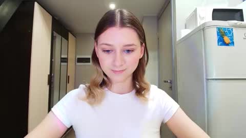 Snapshot of jackp0t__ chatting on February 12, 1:39 pm Win by life online show from February 12, 1:39 pm