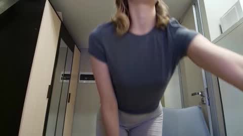 Snapshot of jackp0t__ chatting on February 22, 12:26 pm Win by life online show from February 22, 12:26 pm