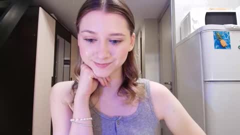 Snapshot of jackp0t__ chatting on March 7, 1:30 pm Win by life online show from March 7, 1:30 pm