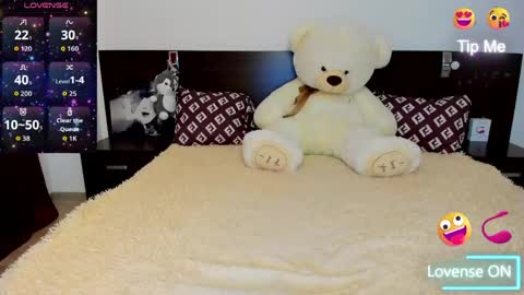 sallyevans online show from May 5, 4:42 am