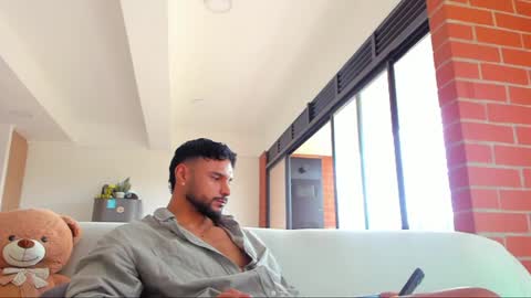 Snapshot of jackson_wayne__ chatting on July 28, 2:13 pm Jackson Wayne online show from July 28, 2:13 pm