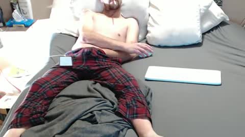 Snapshot of jacksonmale1974 chatting on December 6, 2:13 am funtimes49203 online show from December 6, 2:13 am