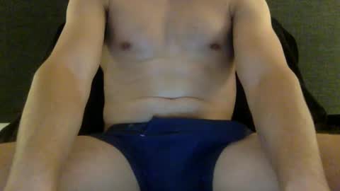 jackt092 online show from May 3, 9:21 pm