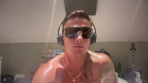 Snapshot of jackwilsonukforyou chatting on July 21, 9:50 pm Jack Wilson online show from July 21, 9:50 pm