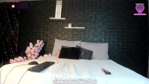 jacky_wolf1 online show from May 28, 8:06 pm