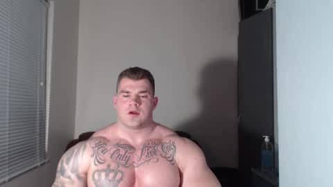 Snapshot of jackyhuge chatting on February 13, 4:50 pm Jacky online show from February 13, 4:50 pm