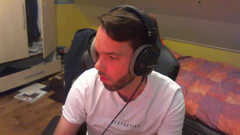 Jack online show from May 1, 10:03 pm