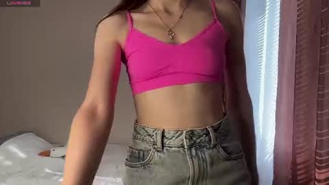 Lillian online show from June 17, 5:10 am