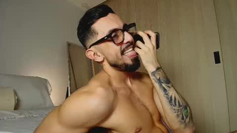 jacob__adams online show from November 6, 9:05 pm