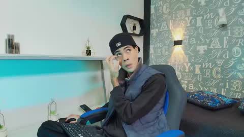 jacob_blackwell online show from January 8, 7:38 pm