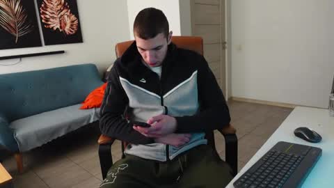 Snapshot of jacob_devon chatting on April 11, 5:56 am JACOB DEVON online show from April 11, 5:56 am