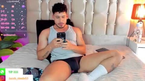 Snapshot of jacob_steele1 chatting on November 18, 10:14 pm Jacob online show from November 18, 10:14 pm