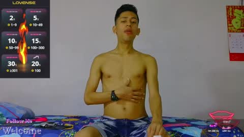 Snapshot of jacob_wolf_xxx chatting on March 20, 2:05 am jacob online show from March 20, 2:05 am