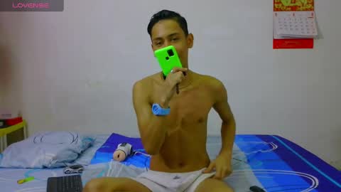 Snapshot of jacob_wolf_xxx chatting on April 6, 2:20 am jacob online show from April 6, 2:20 am