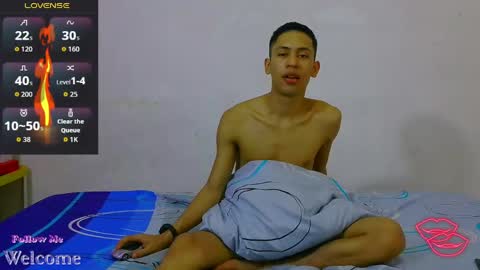 Snapshot of jacob_wolf_xxx chatting on April 14, 12:27 am jacob online show from April 14, 12:27 am