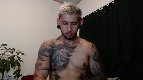 Michael Caicedo online show from September 18, 3:30 am