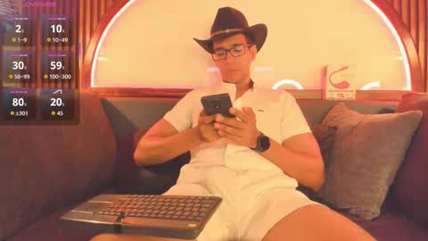 Snapshot of jacobdraven chatting on October 23, 5:07 am jacobdraven online show from October 23, 5:07 am