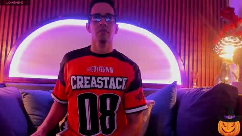 Snapshot of jacobdraven chatting on October 28, 2:59 am jacobdraven online show from October 28, 2:59 am