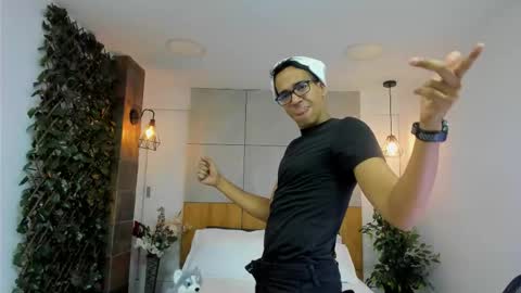 Snapshot of jacobdraven chatting on December 16, 3:33 am jacobdraven online show from December 16, 3:33 am