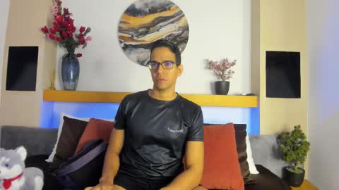 Snapshot of jacobdraven chatting on January 7, 3:20 am jacobdraven online show from January 7, 3:20 am