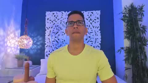 Snapshot of jacobdraven chatting on June 20, 2:36 am jacobdraven online show from June 20, 2:36 am