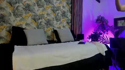 Snapshot of jacobdraven chatting on July 3, 2:07 am jacobdraven online show from July 3, 2:07 am