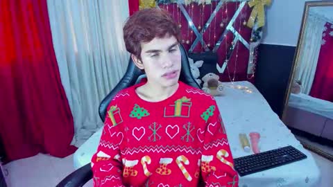 jacobelord online show from December 15, 1:26 pm