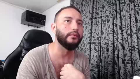 Snapshot of jacobkingd chatting on February 21, 1:22 am jacobkingd online show from February 21, 1:22 am