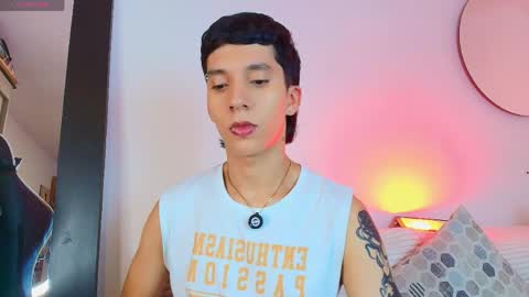 Snapshot of jacobo__parker21 chatting on June 8, 9:37 pm jacobo parker online show from June 8, 9:37 pm