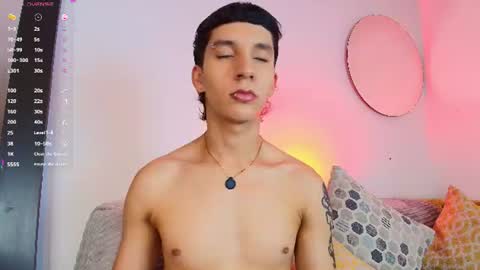 Snapshot of jacobo__parker21 chatting on June 17, 2:25 am jacobo parker online show from June 17, 2:25 am