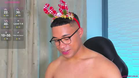 Snapshot of jacoboleeh1 chatting on December 5, 11:18 pm Jacobo Leeh online show from December 5, 11:18 pm