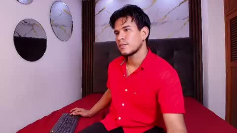 Snapshot of jacobwolf__ chatting on June 26, 8:24 pm Jacob Wolf online show from June 26, 8:24 pm