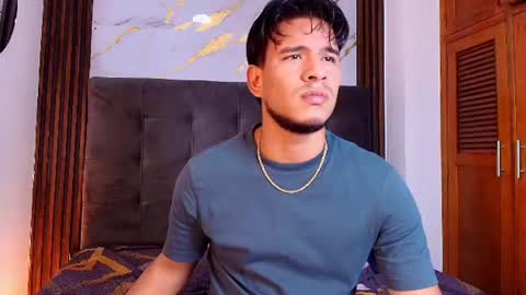 Snapshot of jacobwolf__ chatting on July 24, 8:07 pm Jacob Wolf online show from July 24, 8:07 pm