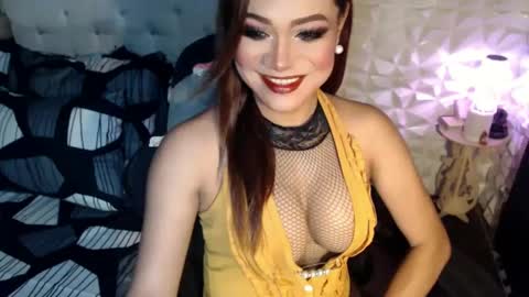 Snapshot of jacque_cole chatting on December 22, 1:34 am Jacque online show from December 22, 1:34 am