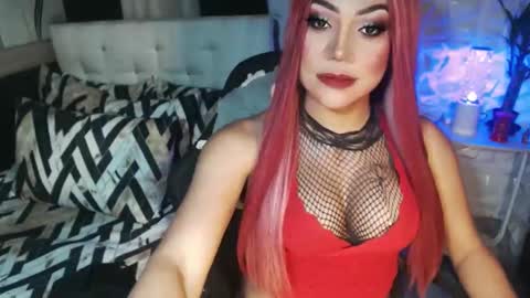 Snapshot of jacque_cole chatting on September 27, 3:00 am Jacque online show from September 27, 3:00 am