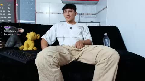 jacobo online show from April 28, 1:27 pm
