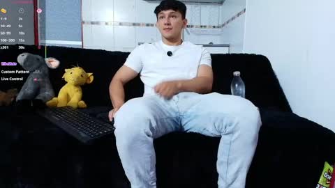 jacobo online show from April 29, 2:32 pm