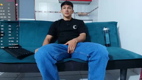 Snapshot of jacques_cardiet chatting on July 18, 2:10 pm jacobo online show from July 18, 2:10 pm