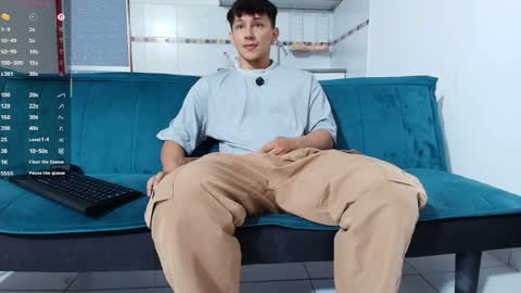 Snapshot of jacques_cardiet chatting on July 19, 2:32 pm jacobo online show from July 19, 2:32 pm