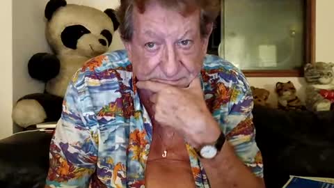 Snapshot of jacques_de_france chatting on July 9, 2:04 am Jacques online show from July 9, 2:04 am