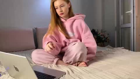 Snapshot of jacques_season chatting on November 30, 8:24 pm Jacques Emily online show from November 30, 8:24 pm