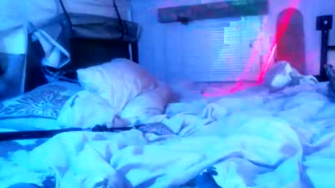 Snapshot of jacquestrap90 chatting on June 9, 8:04 am vincentlove online show from June 9, 8:04 am