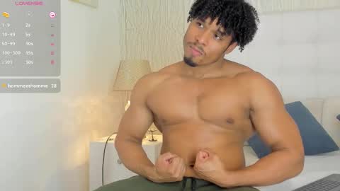 Snapshot of jacub_micke chatting on November 20, 1:28 am Jacub online show from November 20, 1:28 am