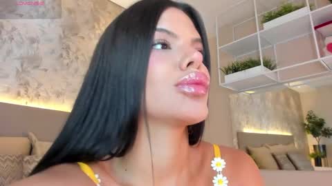 Jada Kai online show from April 23, 11:40 pm